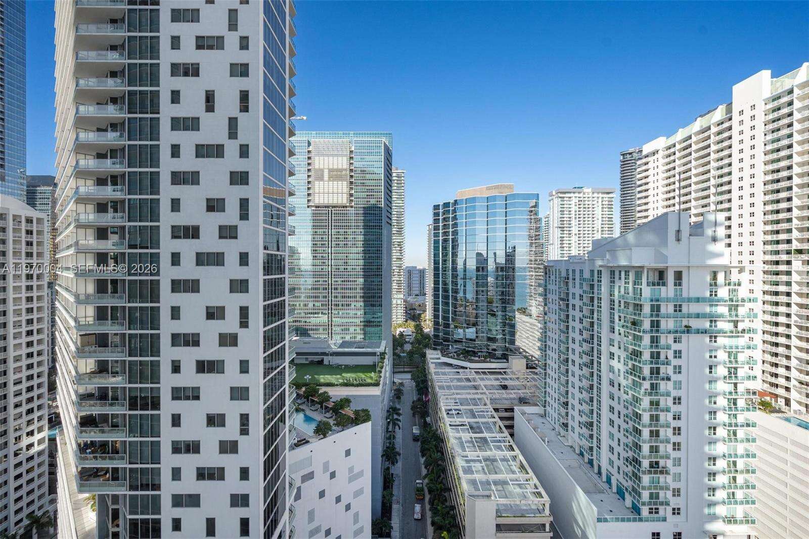 JADE RESIDENCES AT BRICKELL BAY - 1331 Brickell Bay Dr, Miami, FL 33131 | Picture 17