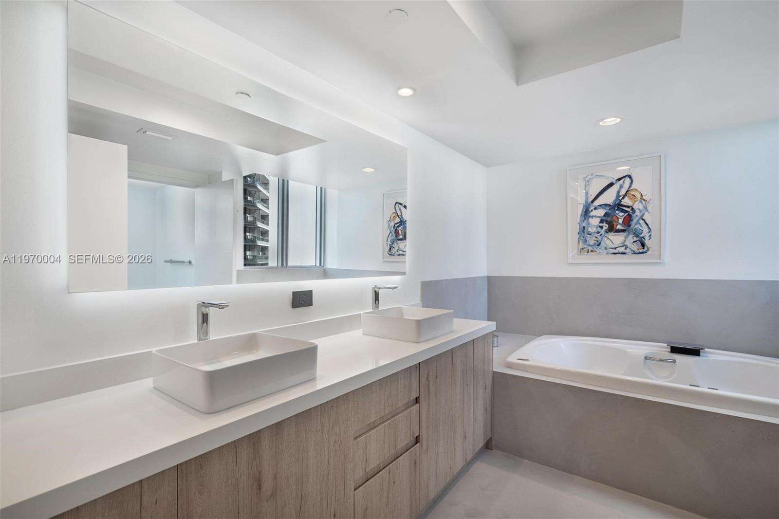 JADE RESIDENCES AT BRICKELL BAY - 1331 Brickell Bay Dr, Miami, FL 33131 | Picture 20