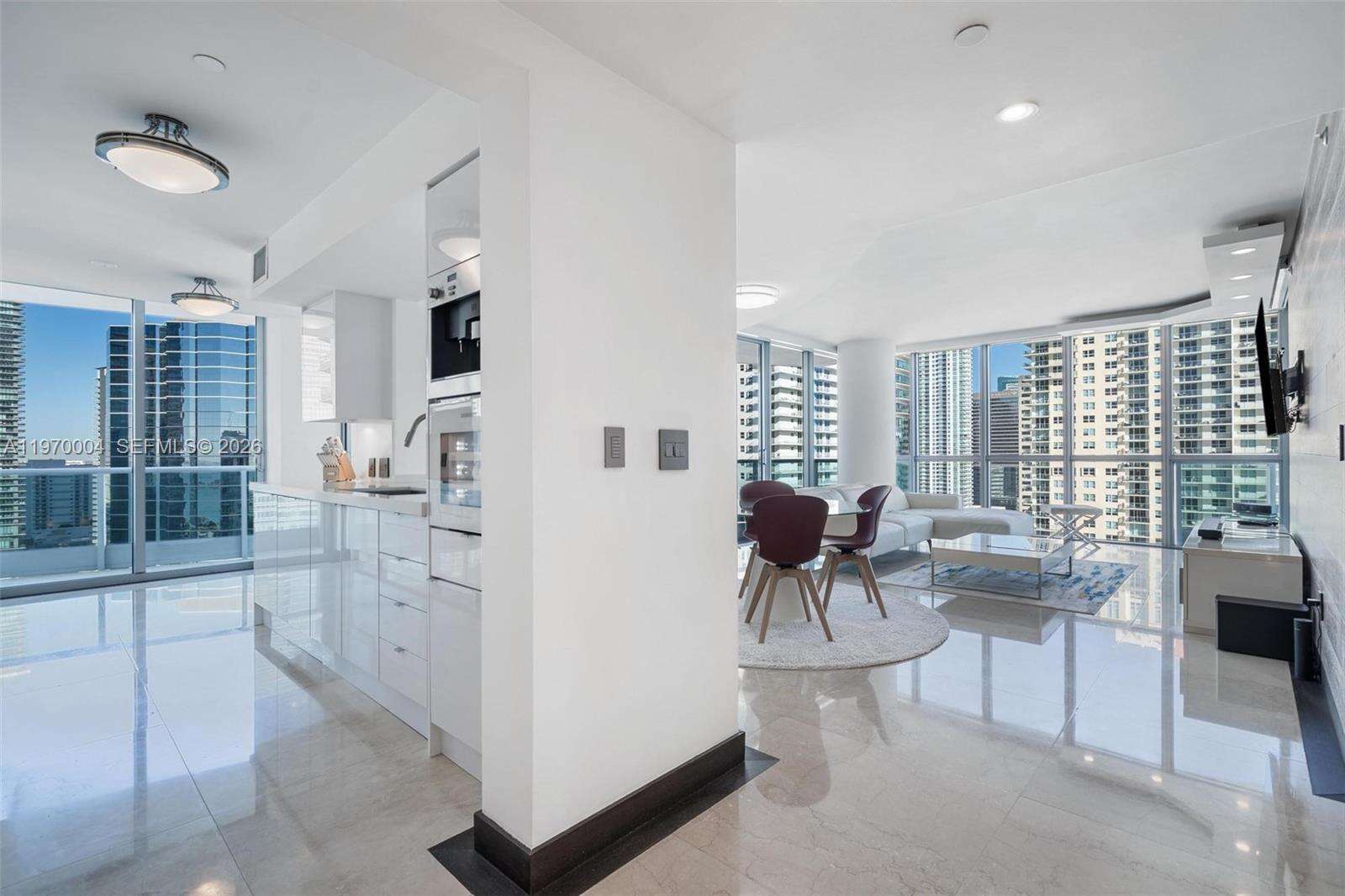 JADE RESIDENCES AT BRICKELL BAY - 1331 Brickell Bay Dr, Miami, FL 33131 | Picture 9