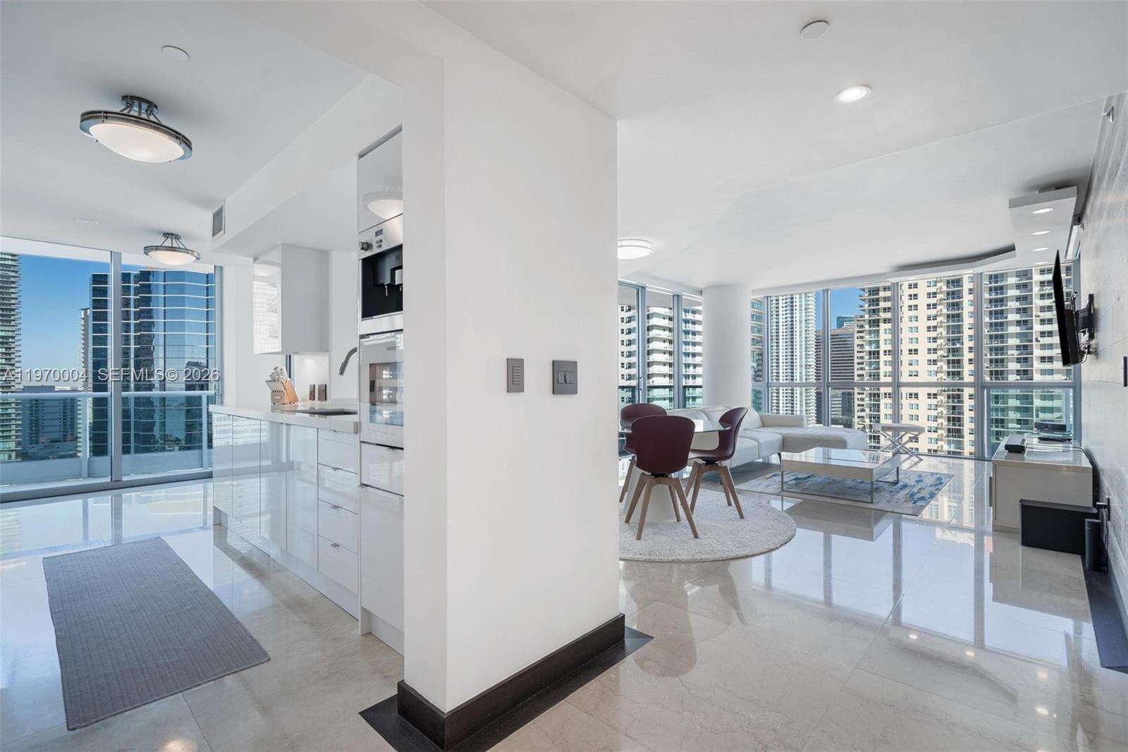 JADE RESIDENCES AT BRICKELL BAY - 1331 Brickell Bay Dr, Miami, FL 33131 | Picture 10