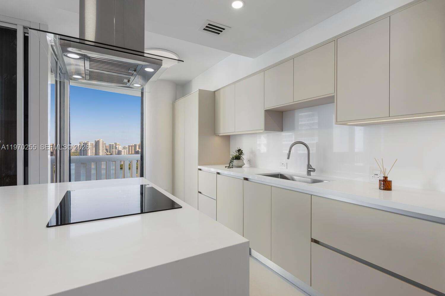 3000 Williams Island at 3000 Island Blvd, Aventura, FL 33160 - For Sale photo 18