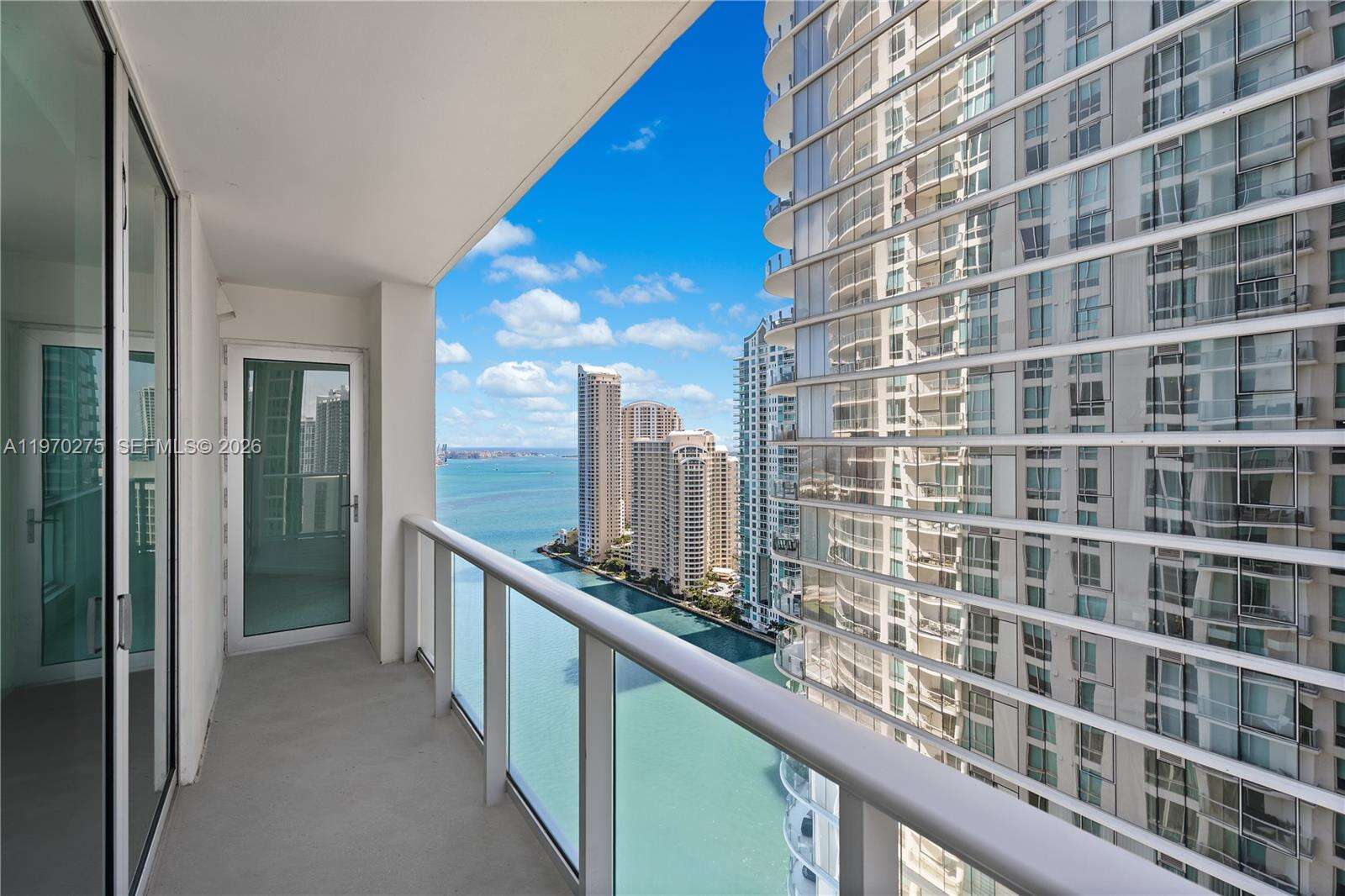 Met 1 at 300 Biscayne Blvd, Miami, FL 33131 - For Sale photo 2