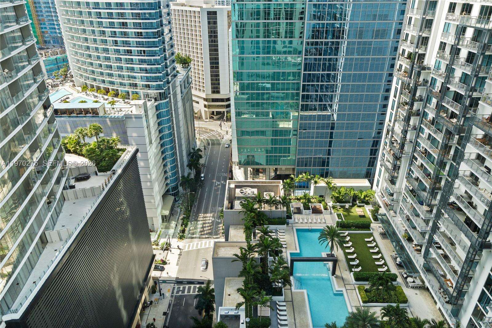Met 1 at 300 Biscayne Blvd, Miami, FL 33131 - For Sale photo 3