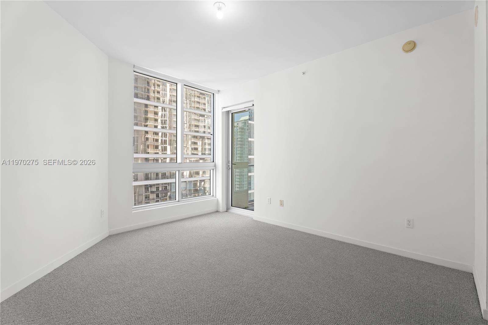 Met 1 at 300 Biscayne Blvd, Miami, FL 33131 - For Sale photo 9