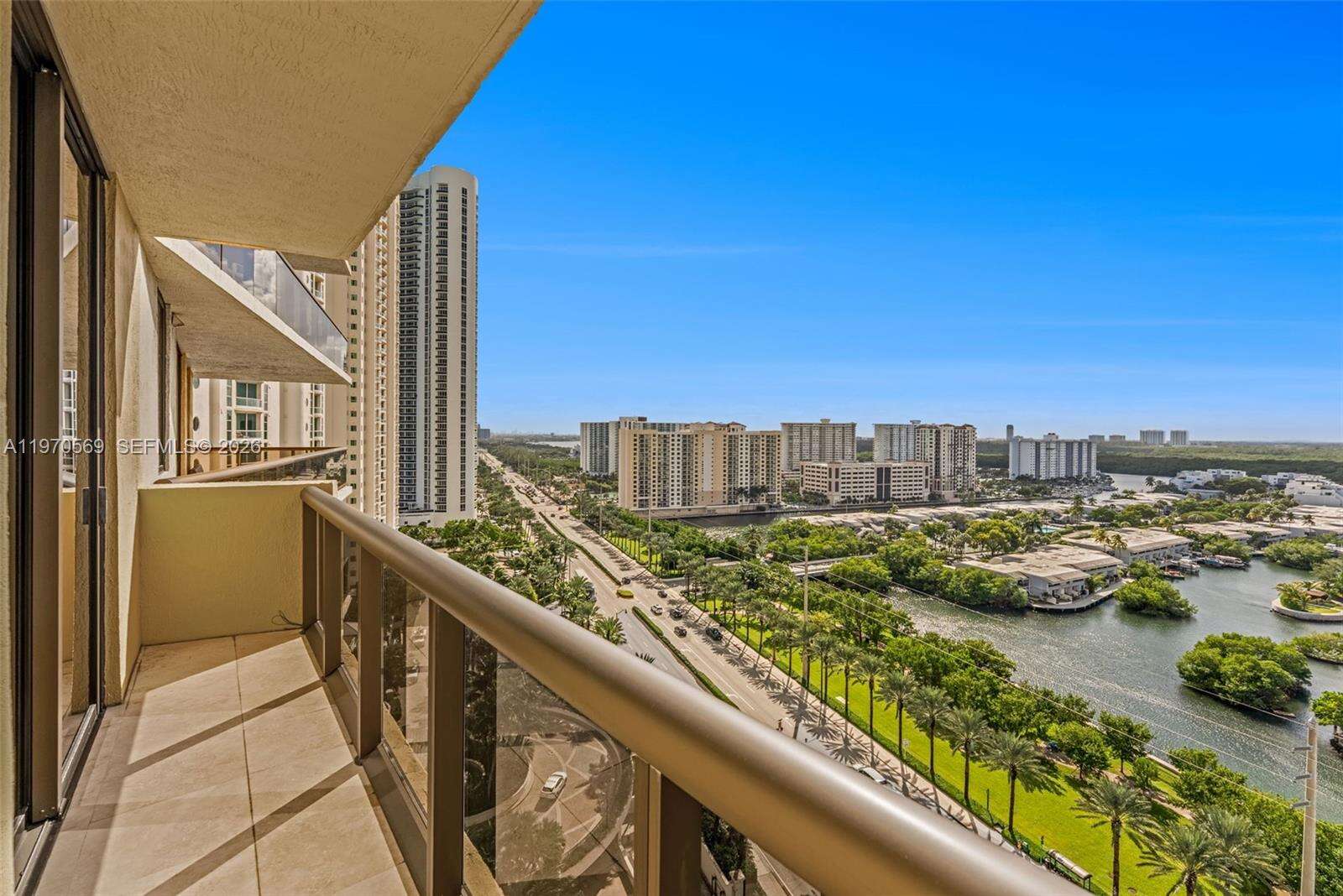 SAYAN - 16275 Collins Ave, Sunny Isles Beach, FL 33160 | Picture 26
