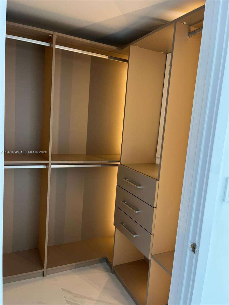 THE BEACH CLUB - 1850 Ocean Dr, Hallandale Beach, FL 33009 | Picture 23