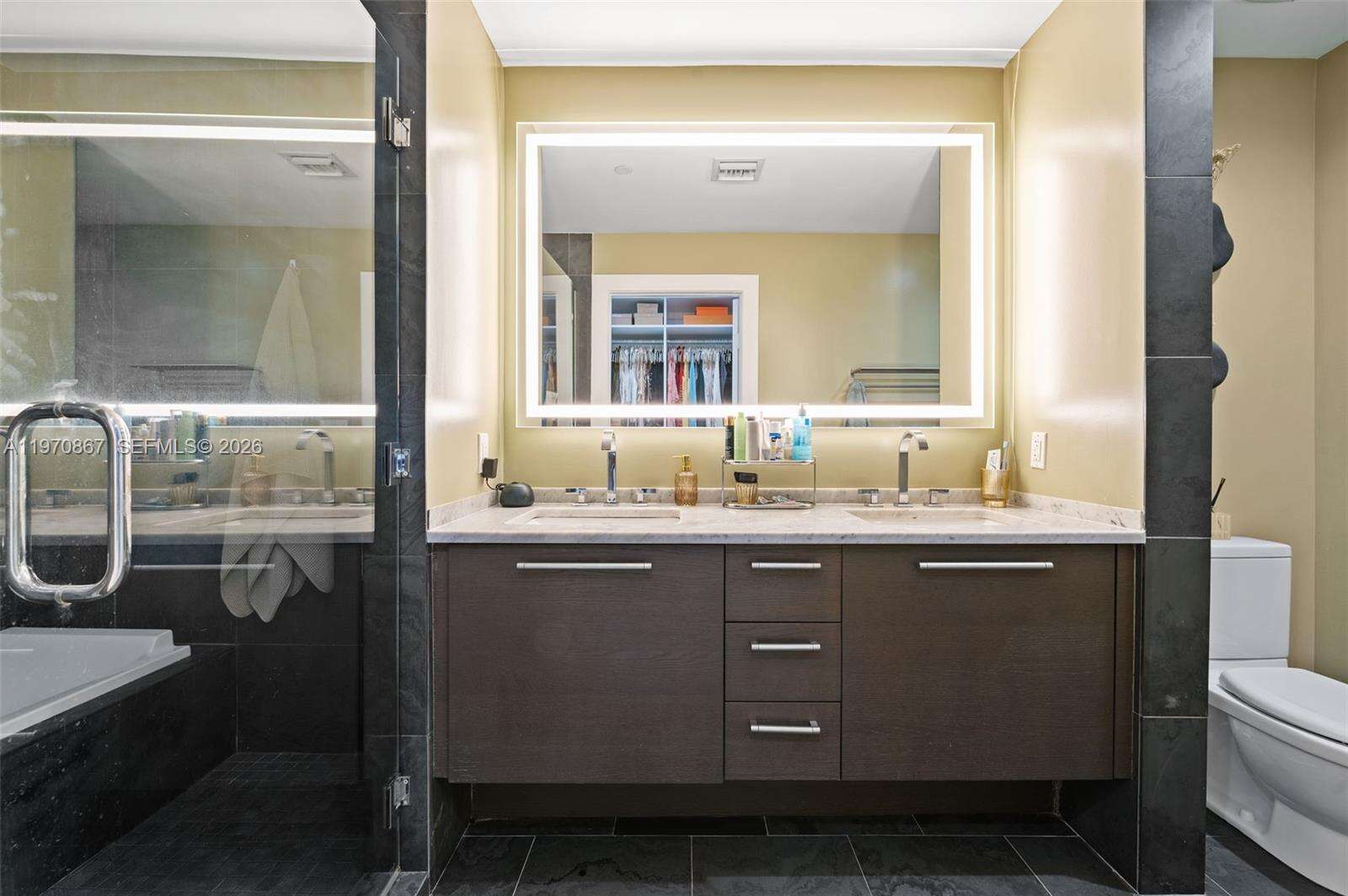 900 Biscayne at 900 Biscayne Blvd, Miami, FL 33132 - For Sale photo 18