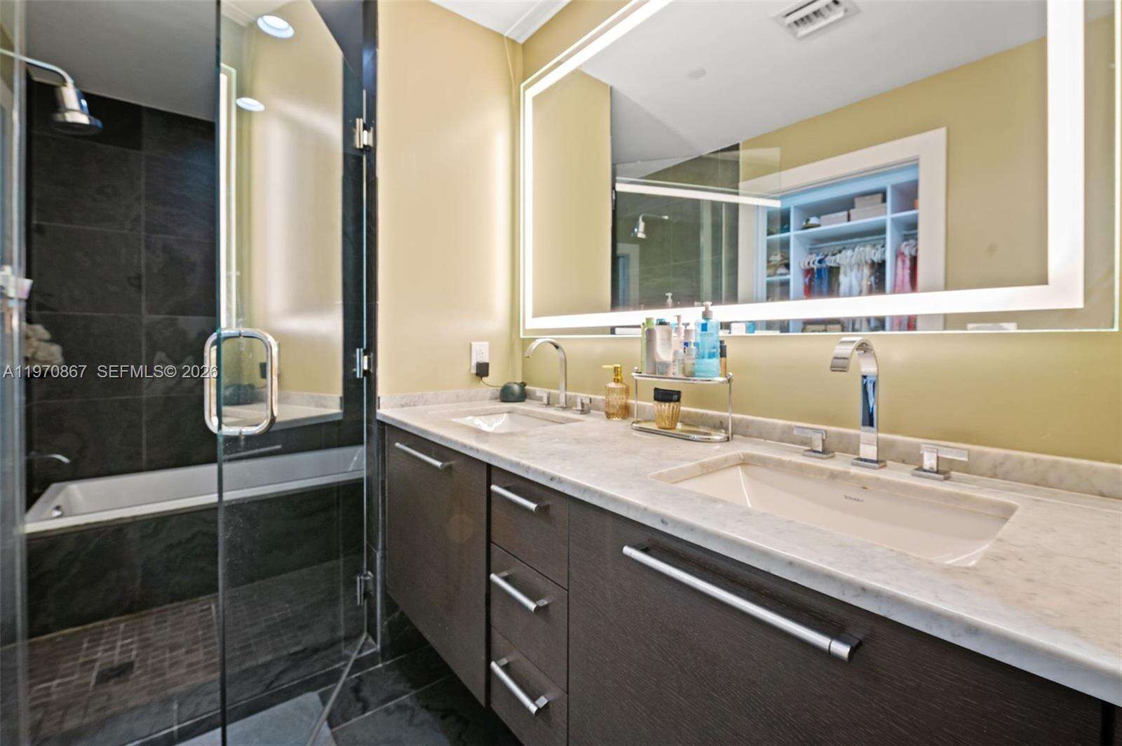 900 Biscayne at 900 Biscayne Blvd, Miami, FL 33132 - For Sale photo 19