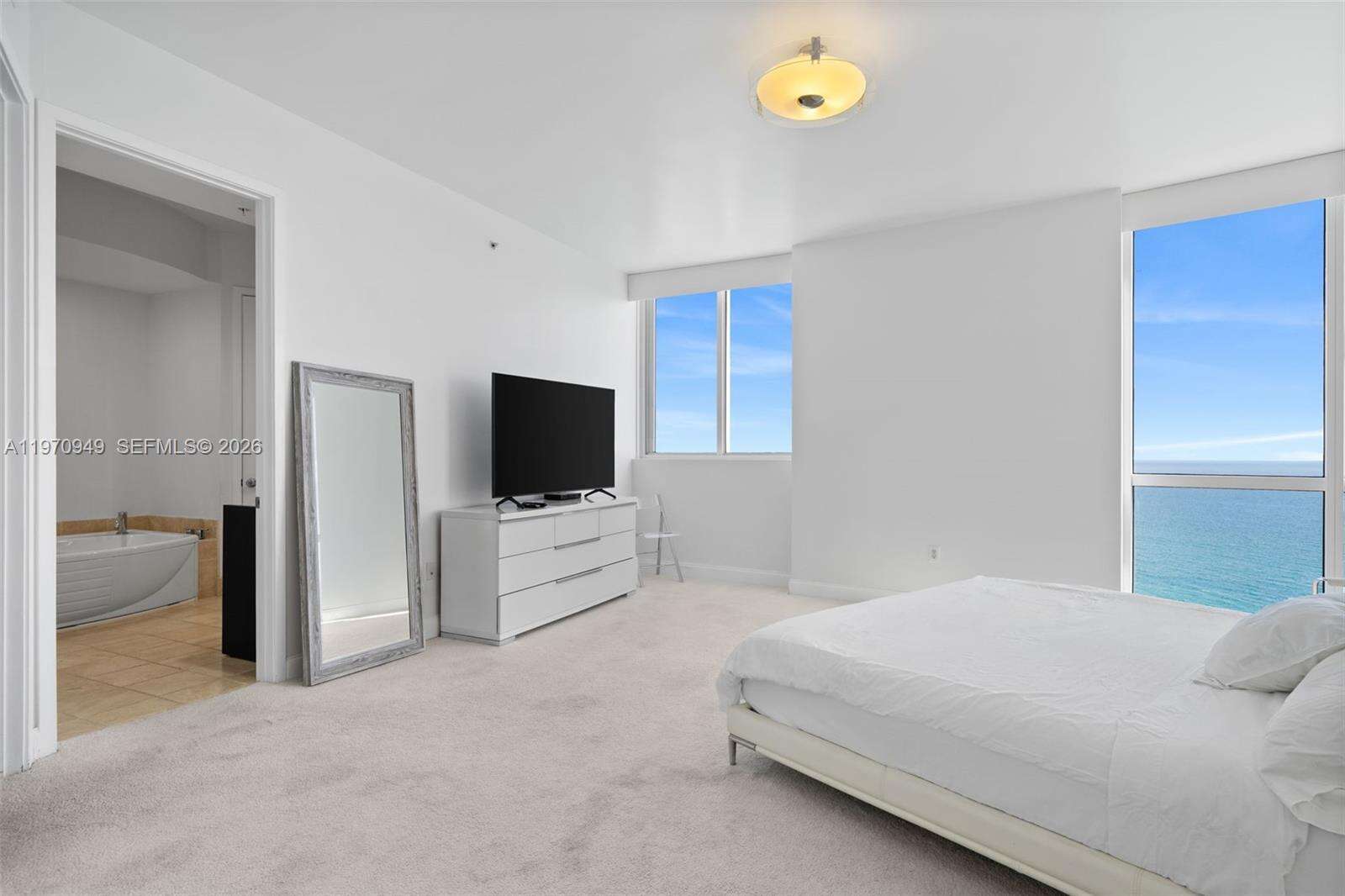 TRUMP ROYALE - 18201 Collins Ave, Sunny Isles Beach, FL 33160 | Picture 15