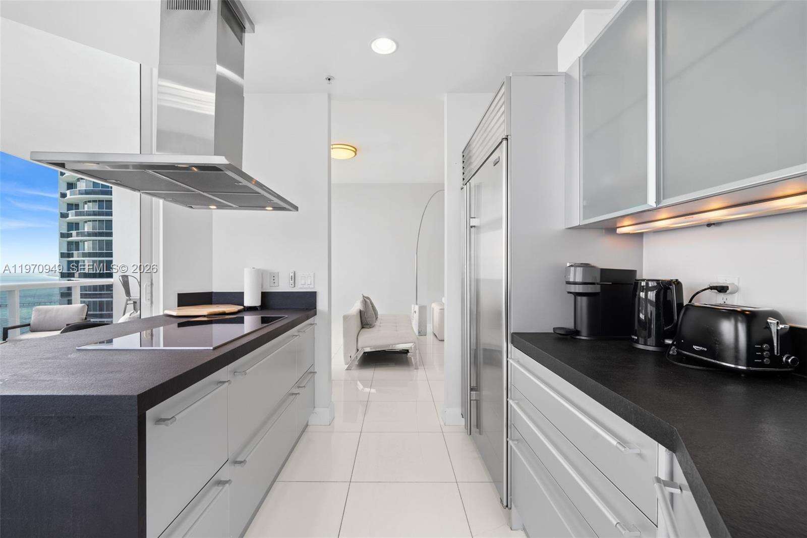 TRUMP ROYALE - 18201 Collins Ave, Sunny Isles Beach, FL 33160 | Picture 4