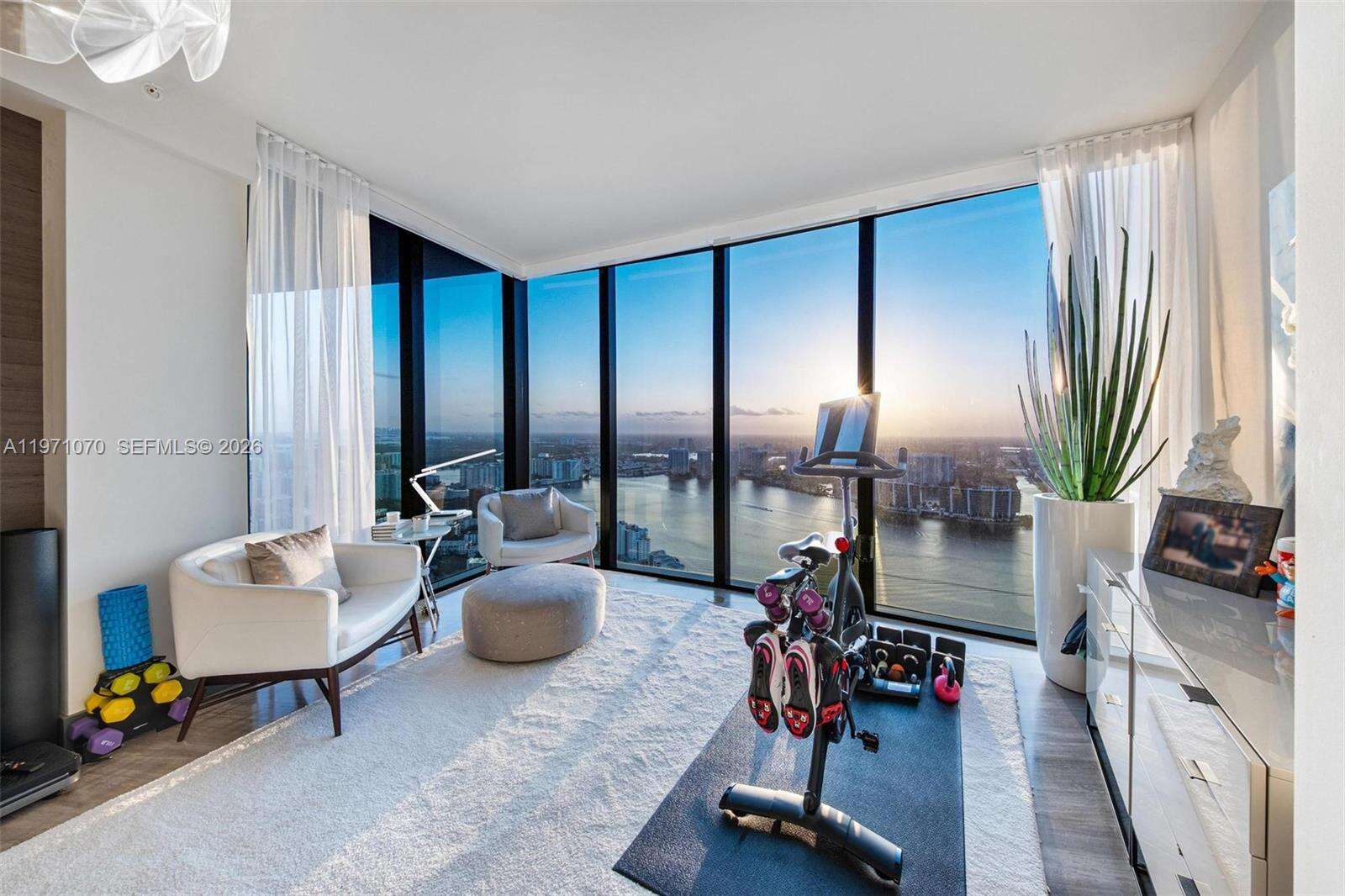 18555 COLLINS AVENUE - 18555 Collins Ave, Sunny Isles Beach, FL 33160 | Picture 13