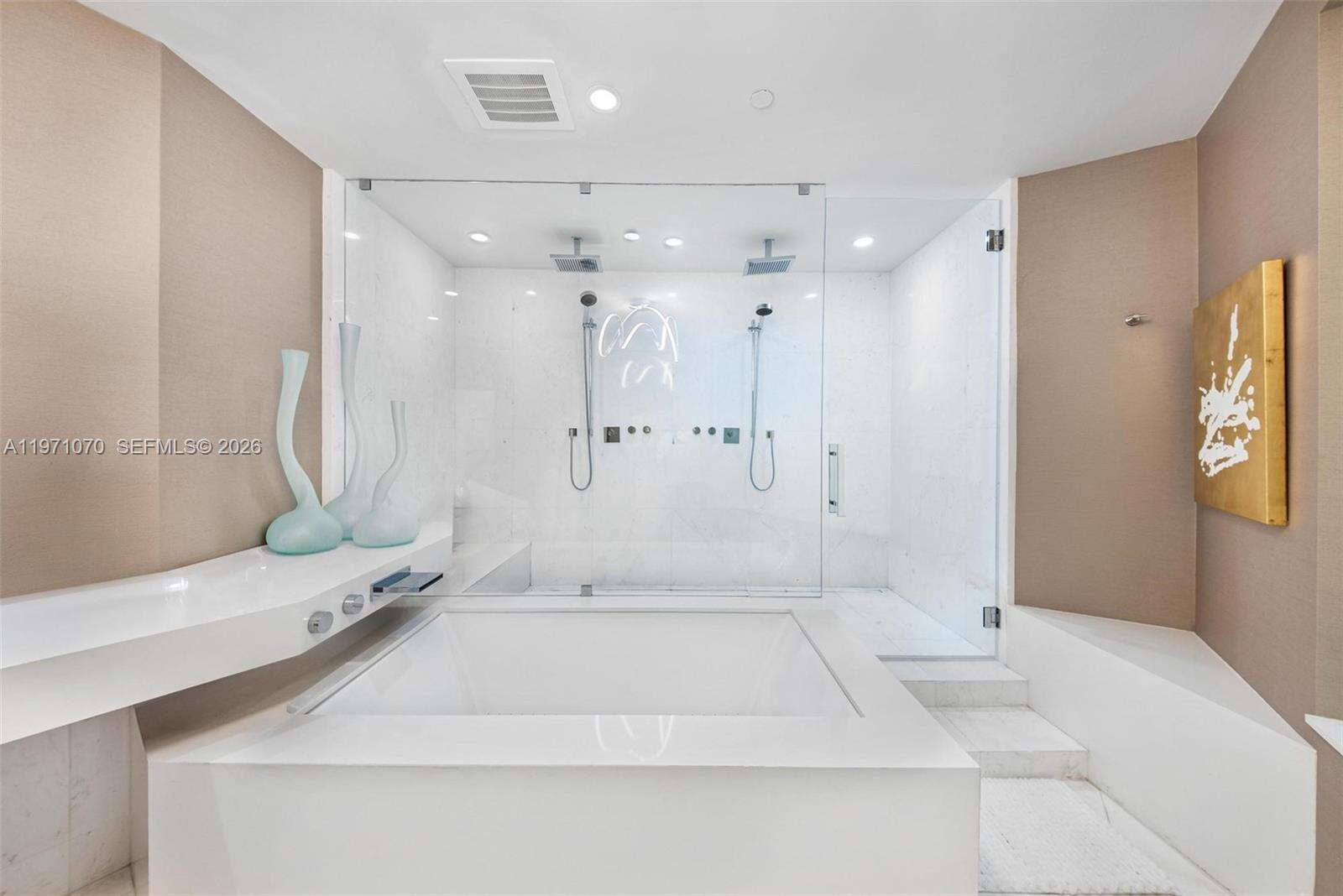 18555 COLLINS AVENUE - 18555 Collins Ave, Sunny Isles Beach, FL 33160 | Picture 18