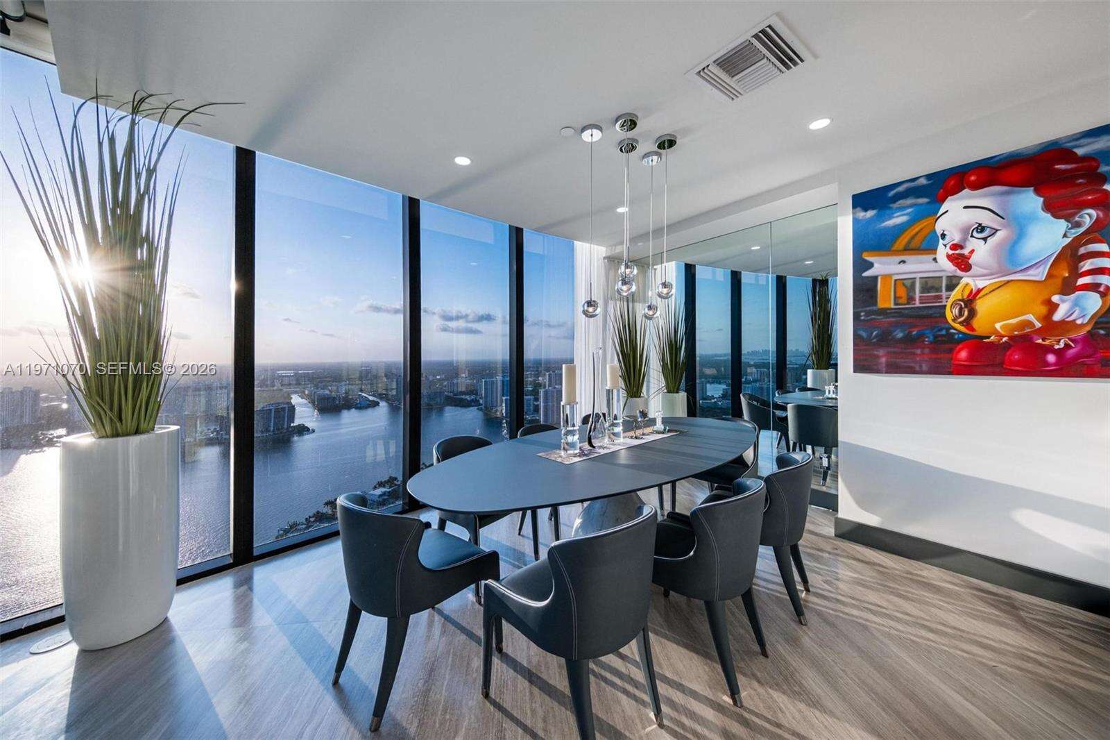 18555 COLLINS AVENUE - 18555 Collins Ave, Sunny Isles Beach, FL 33160 | Picture 3