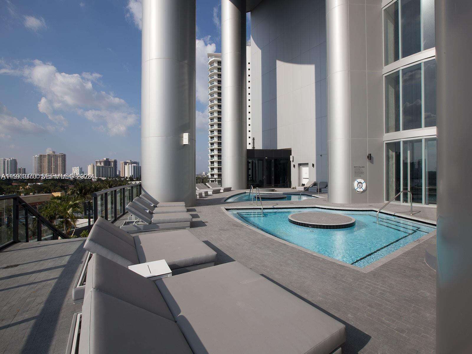 18555 COLLINS AVENUE - 18555 Collins Ave, Sunny Isles Beach, FL 33160 | Picture 38