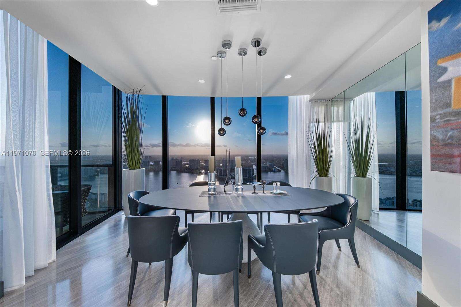 18555 COLLINS AVENUE - 18555 Collins Ave, Sunny Isles Beach, FL 33160 | Picture 9