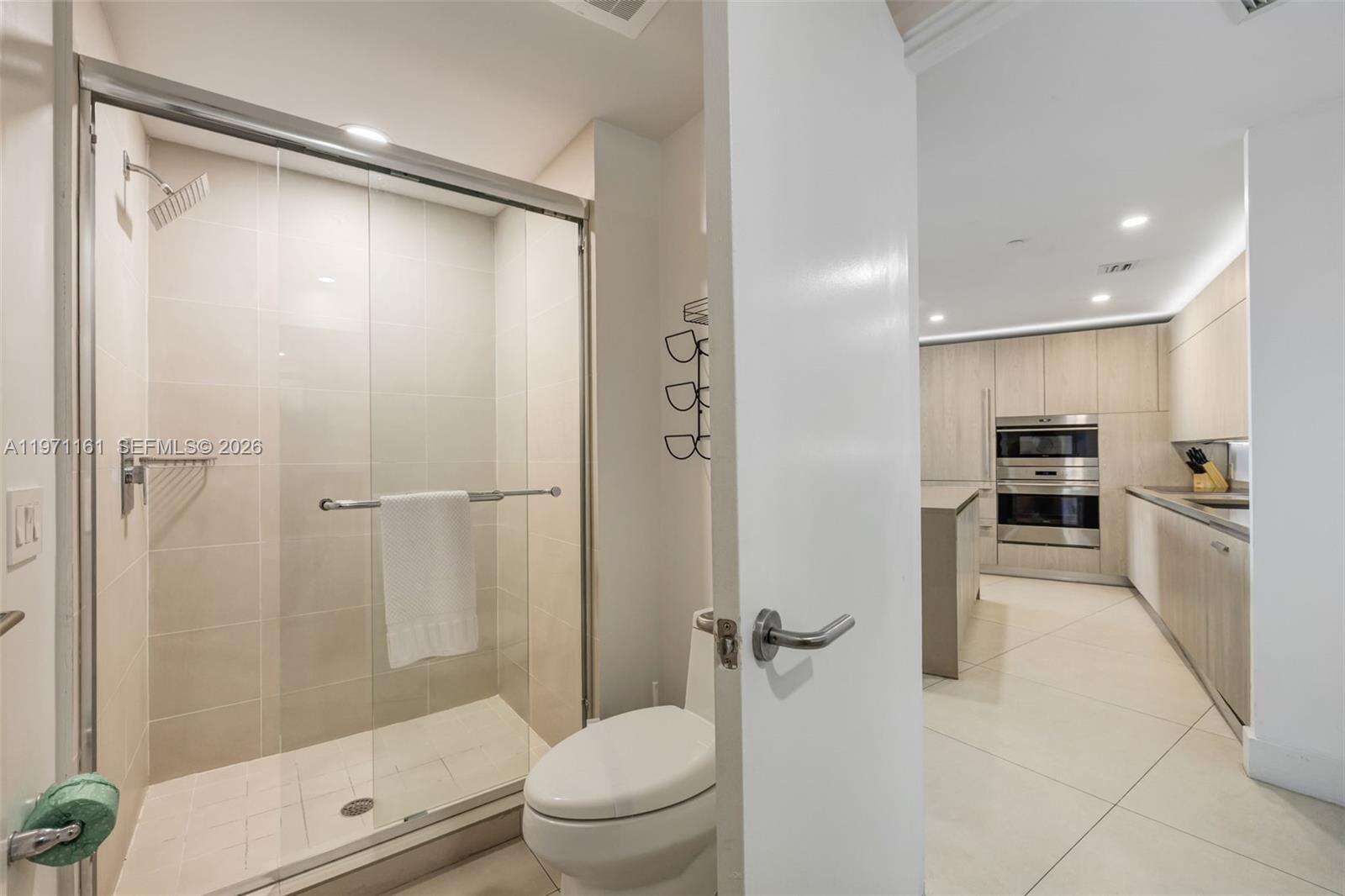 Hyde Resort at 4111 Ocean Dr, Hollywood, FL 33019 - For Sale photo 14