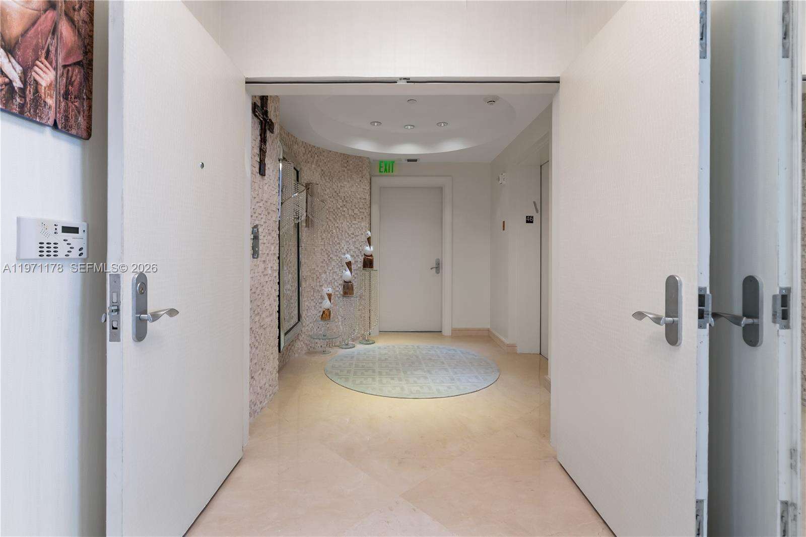 Jade Beach at 17001 Collins Ave, Sunny Isles Beach, FL 33160 - For Sale photo 2