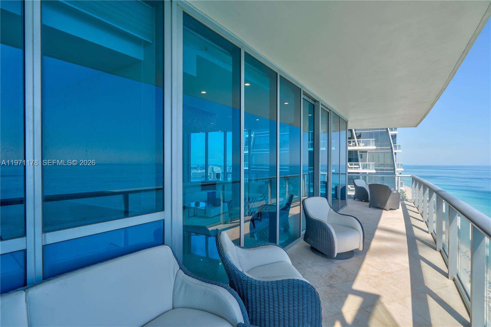 Jade Beach at 17001 Collins Ave, Sunny Isles Beach, FL 33160 - For Sale photo 15