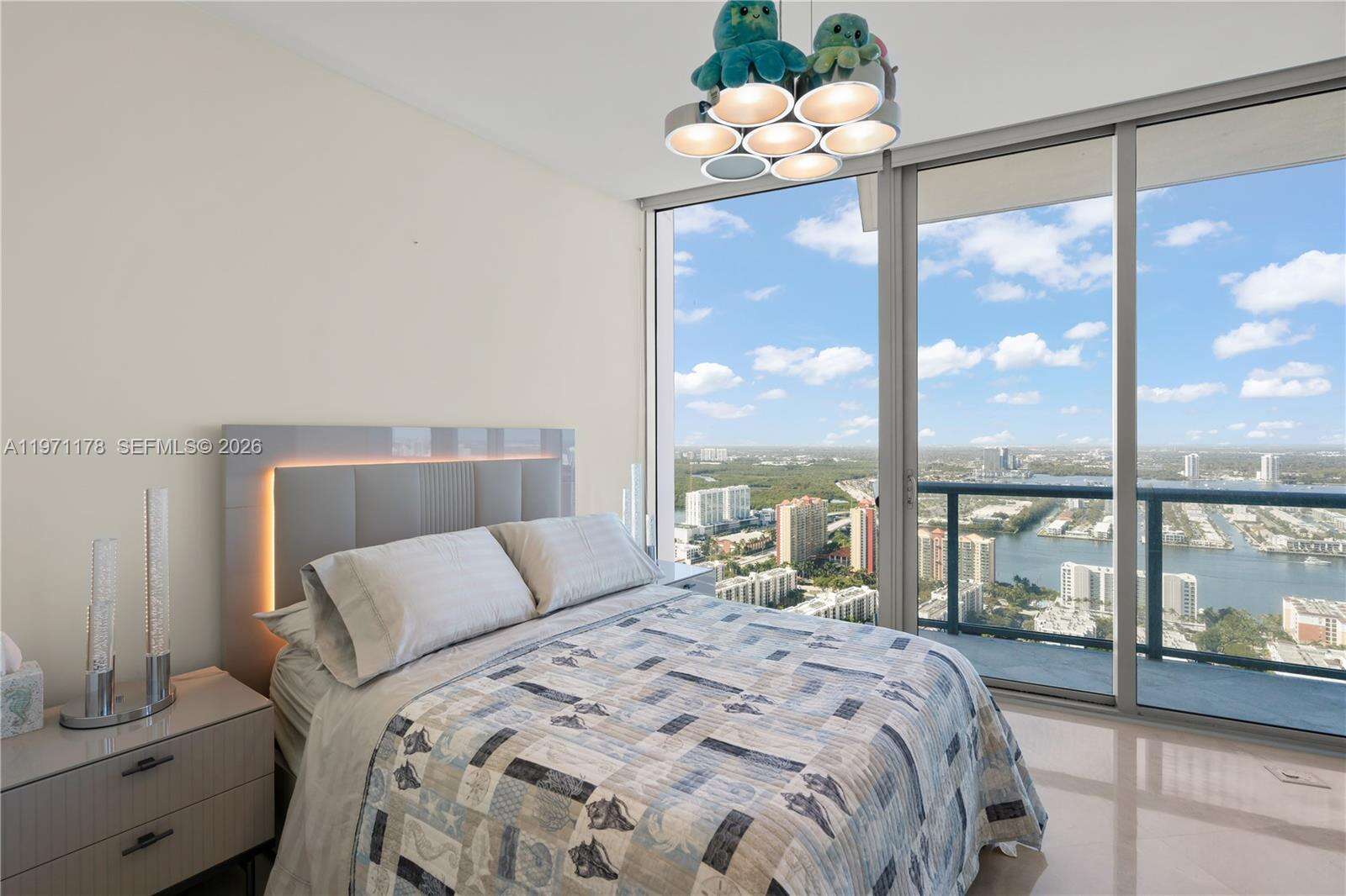 Jade Beach at 17001 Collins Ave, Sunny Isles Beach, FL 33160 - For Sale photo 24