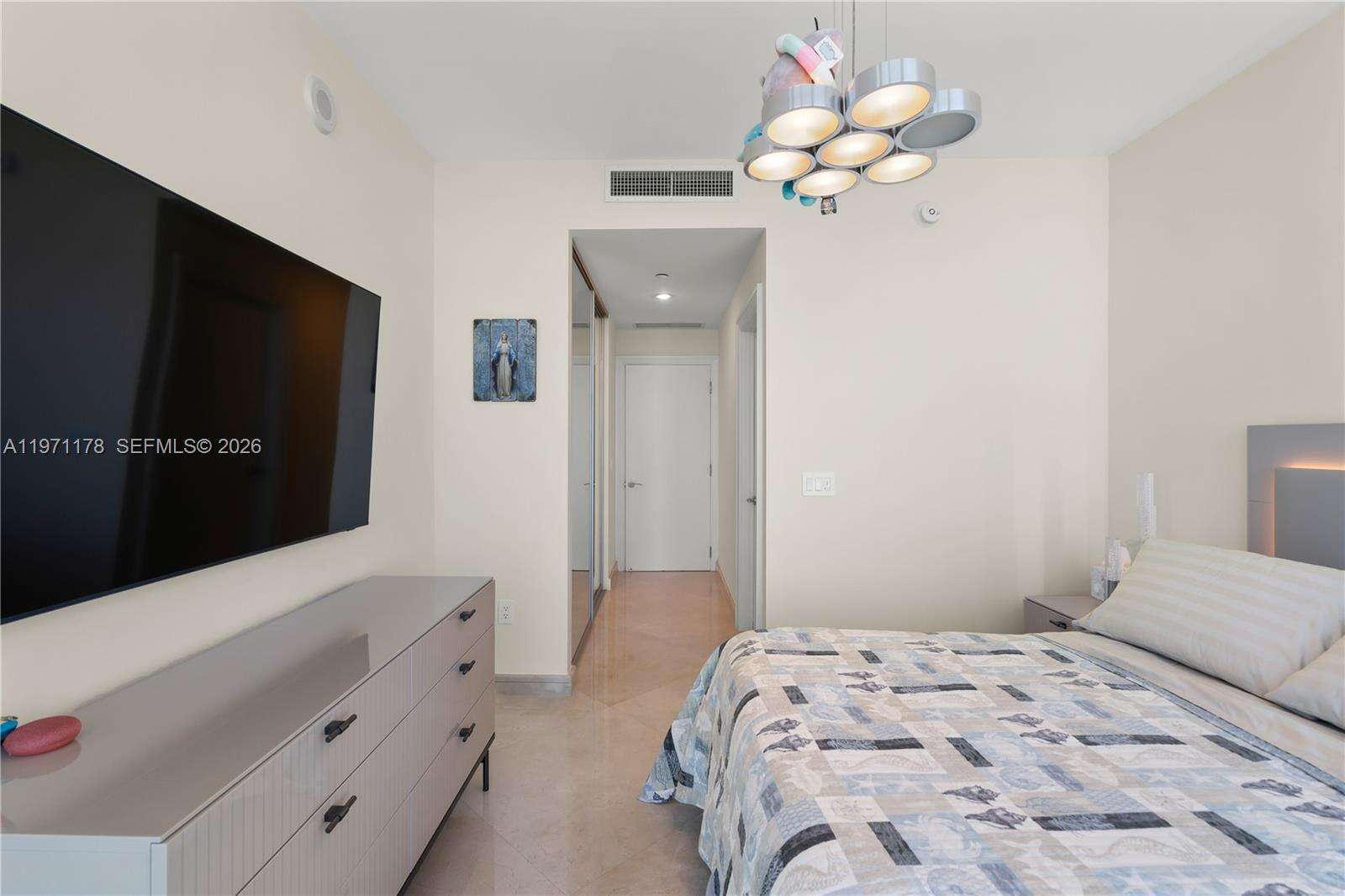 Jade Beach at 17001 Collins Ave, Sunny Isles Beach, FL 33160 - For Sale photo 25
