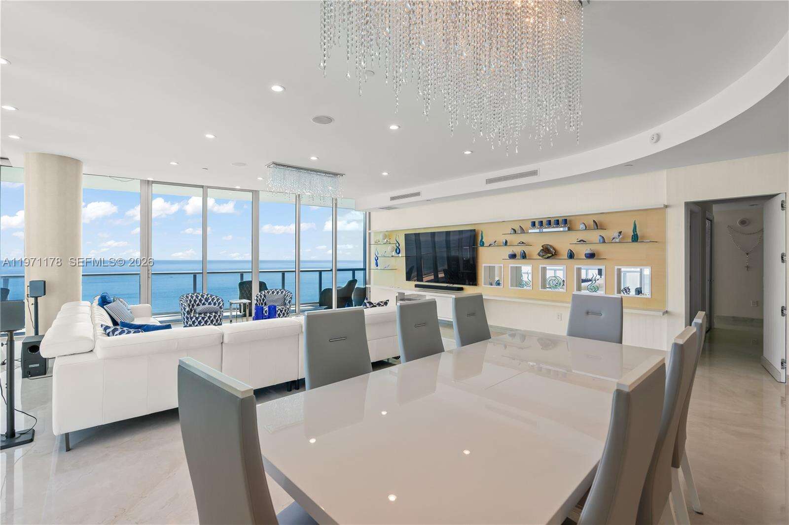 Jade Beach at 17001 Collins Ave, Sunny Isles Beach, FL 33160 - For Sale photo 5