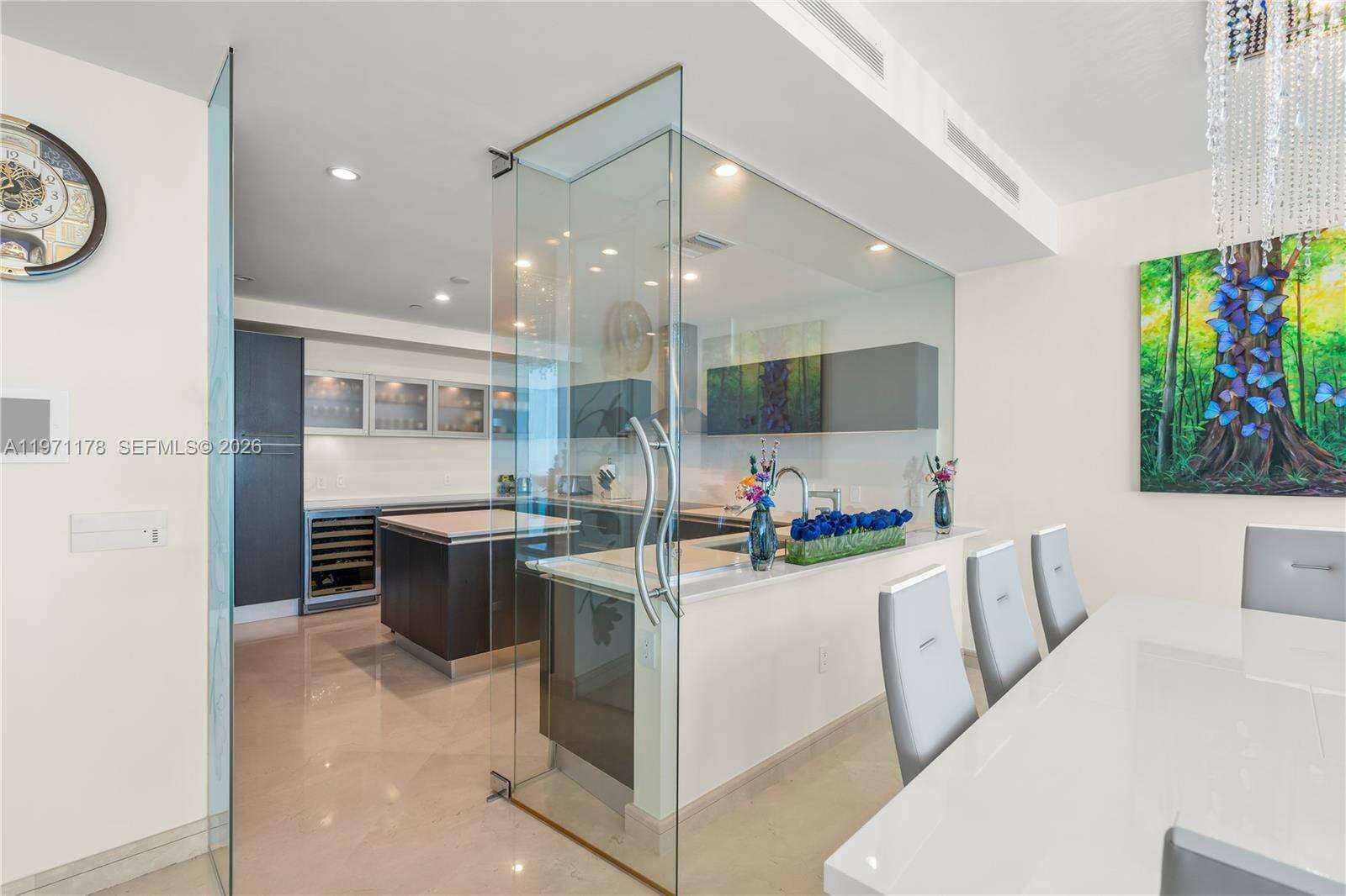 Jade Beach at 17001 Collins Ave, Sunny Isles Beach, FL 33160 - For Sale photo 8