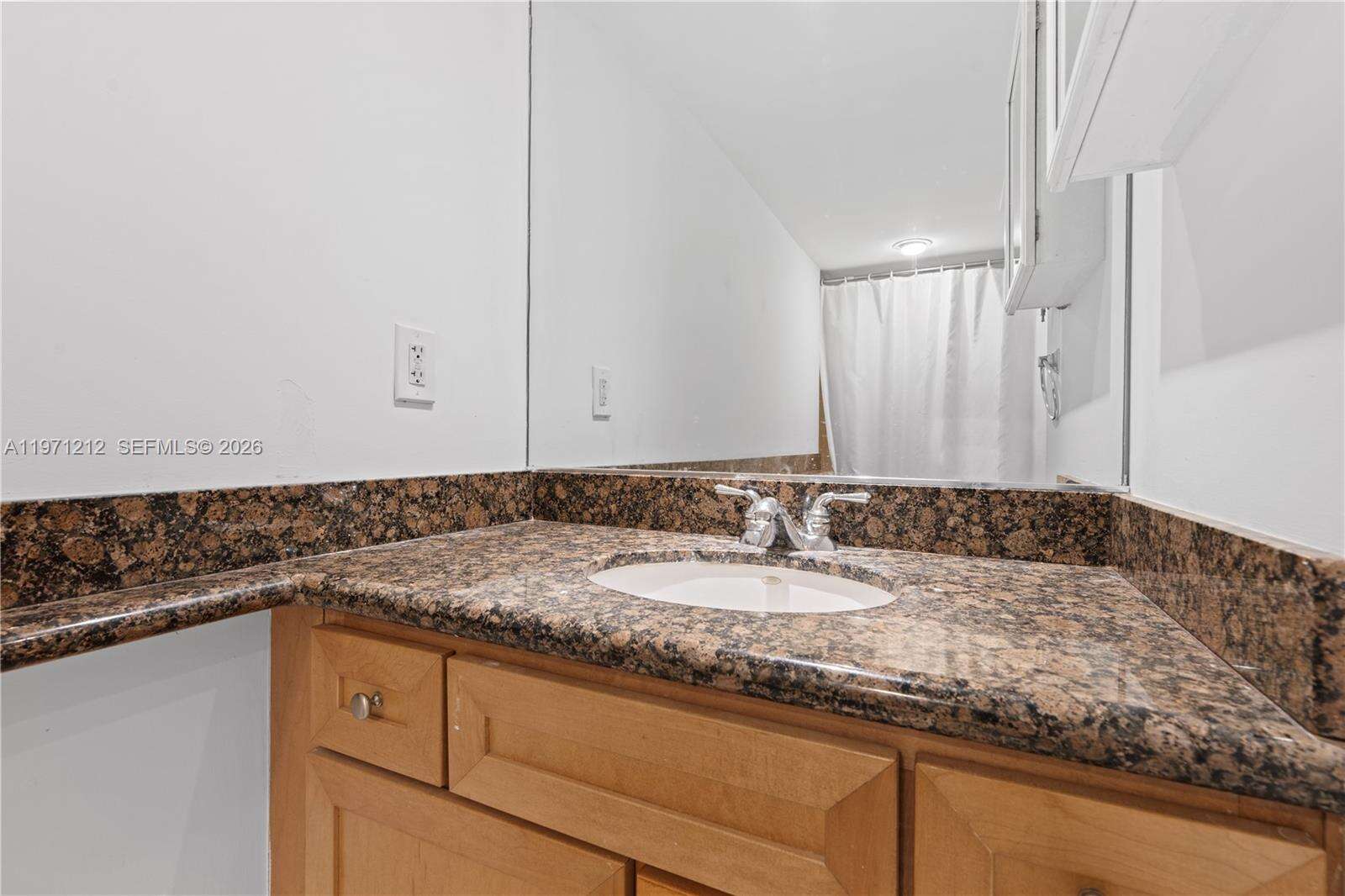 5600 Collins Ave, Miami Beach, FL 33140 - For Sale photo 18