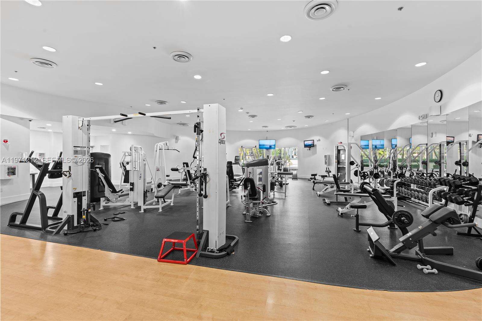 5600 Collins Ave, Miami Beach, FL 33140 - For Sale photo 36