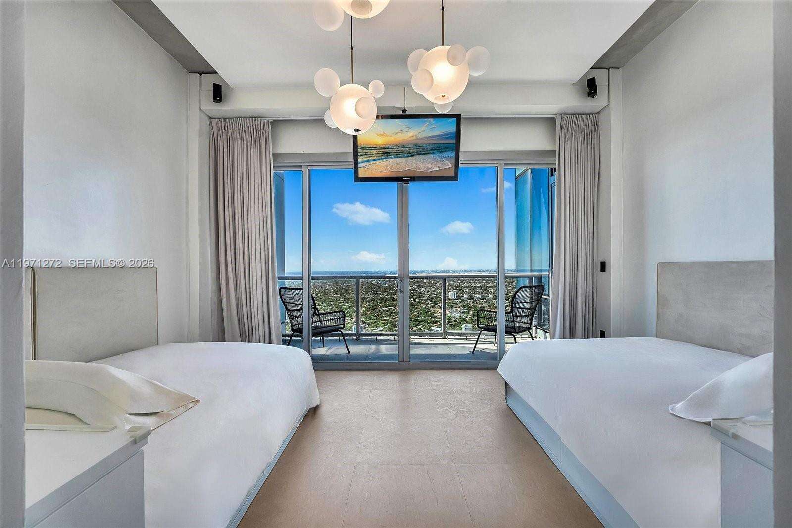 MILLENNIUM TOWER - 1425 Brickell Ave, Miami, FL 33131 | Picture 11