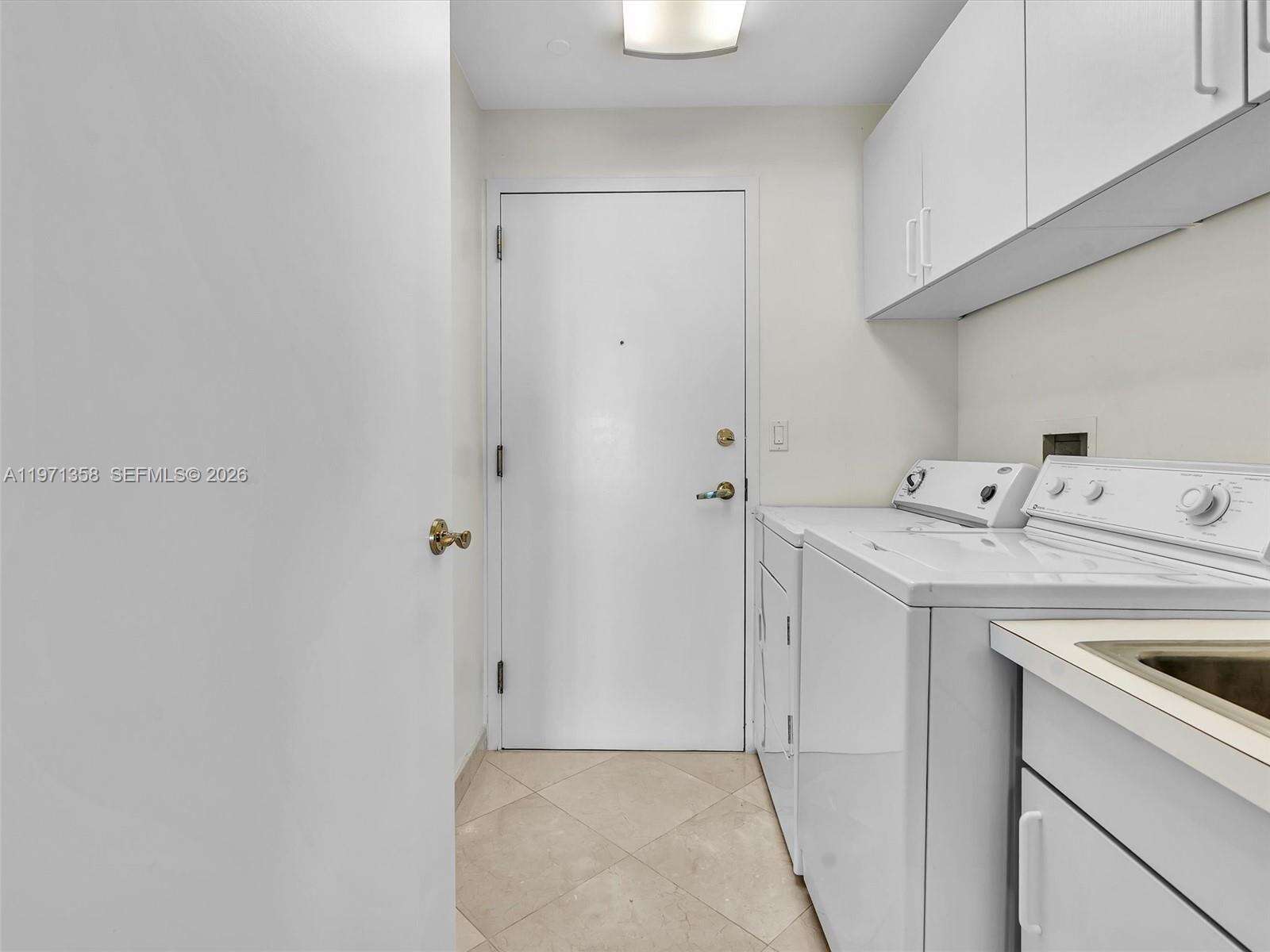 THE PALACE AT BAL HARBOUR - 10101 Collins Ave, Bal Harbour, FL 33154 | Picture 24