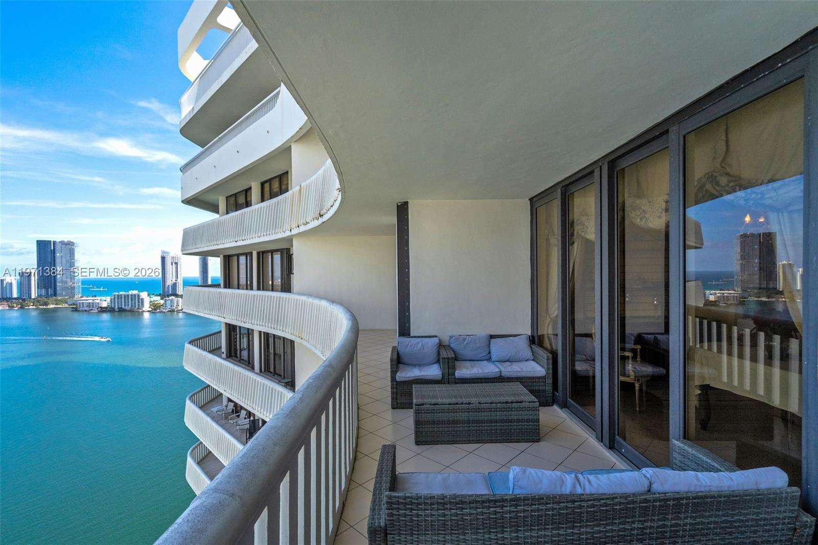 3000 ISL BLVD WILLIAMS ISL - 3000 Island Blvd, Aventura, FL 33160 | Picture 40