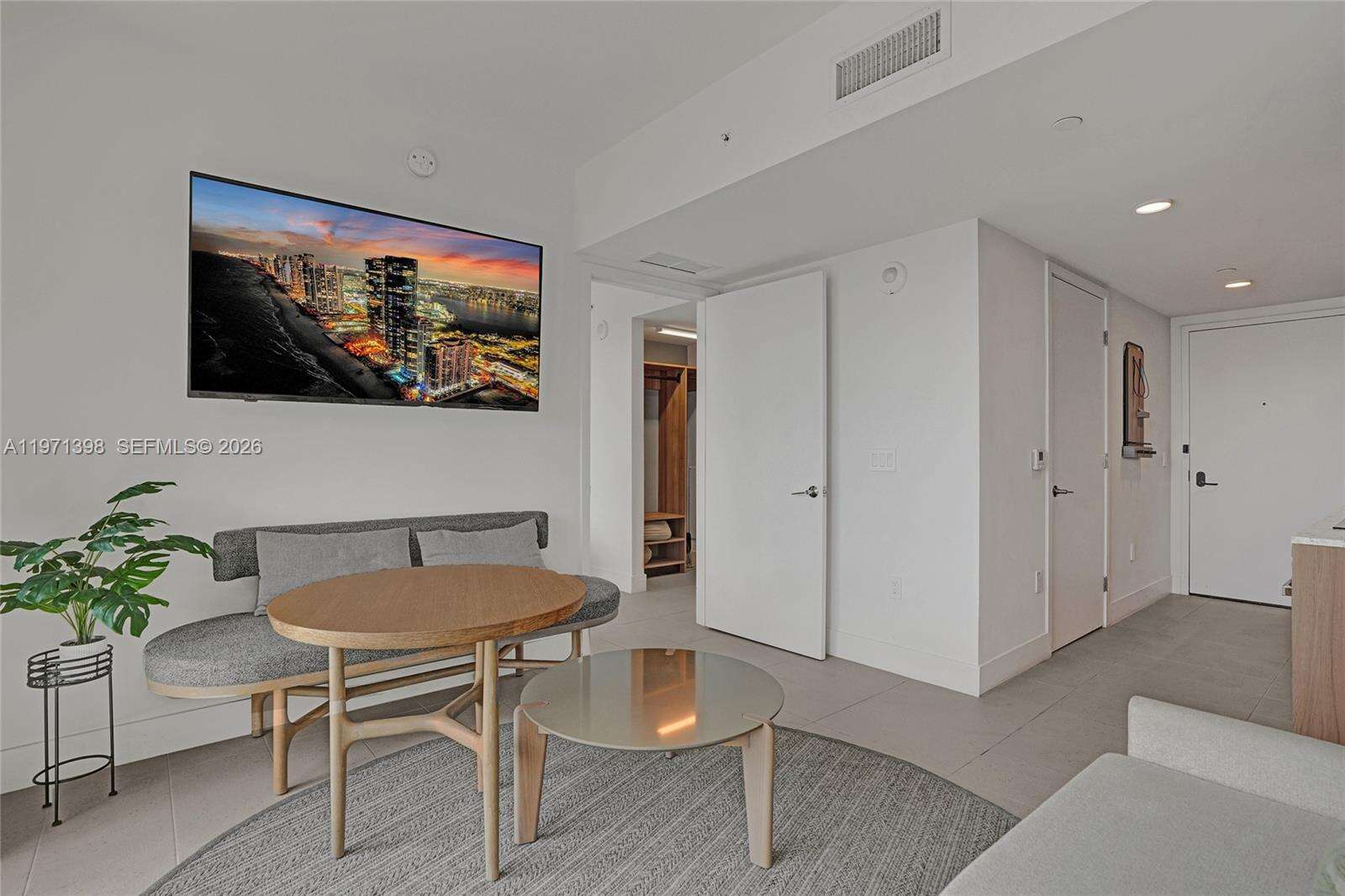Natiivo | Gale Miami at 159 6 St, Miami, FL 33132 - For Sale photo 15