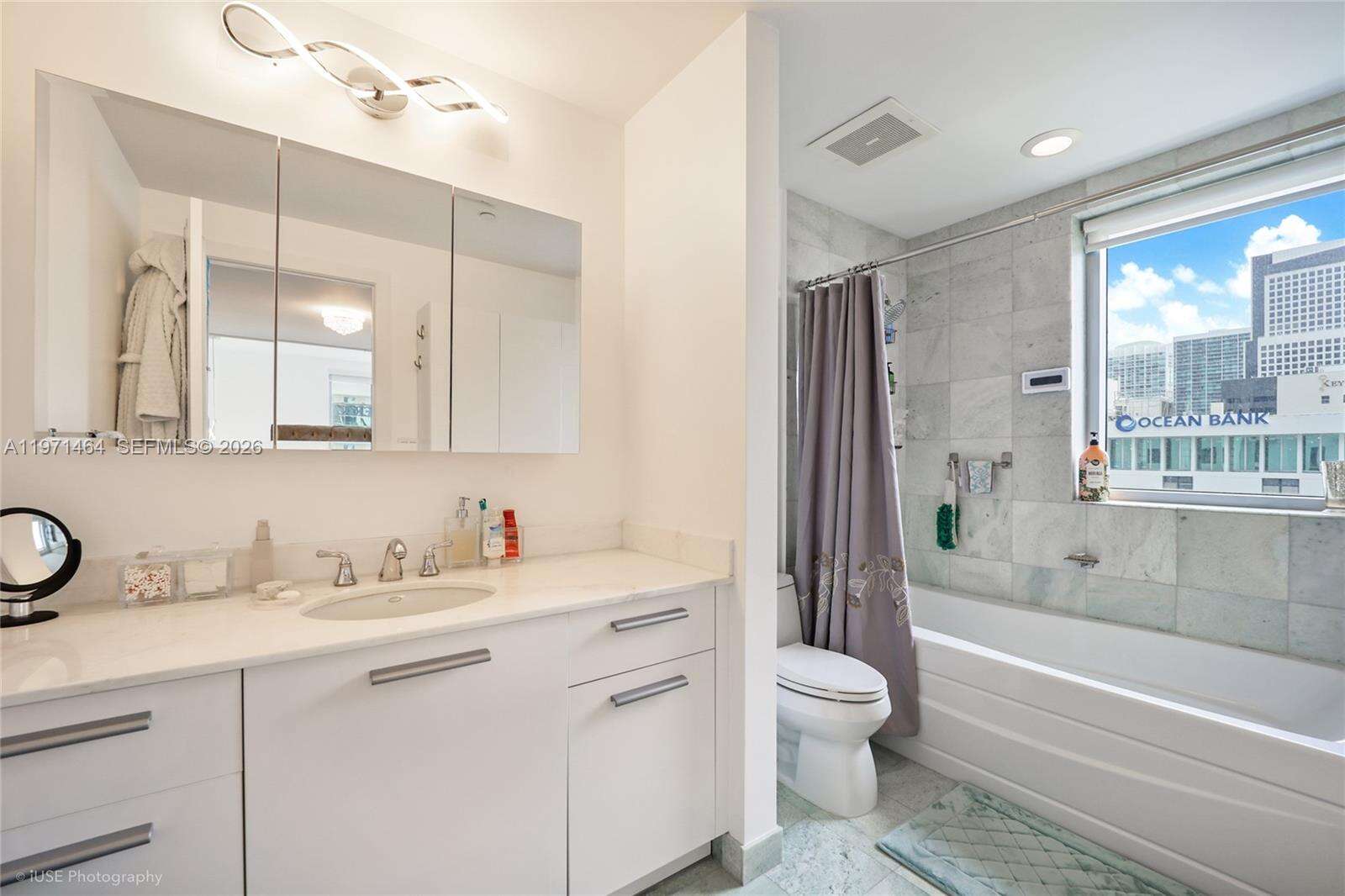 1060 Brickell at 1060 Brickell Ave, Miami, FL 33131 - For Sale photo 13