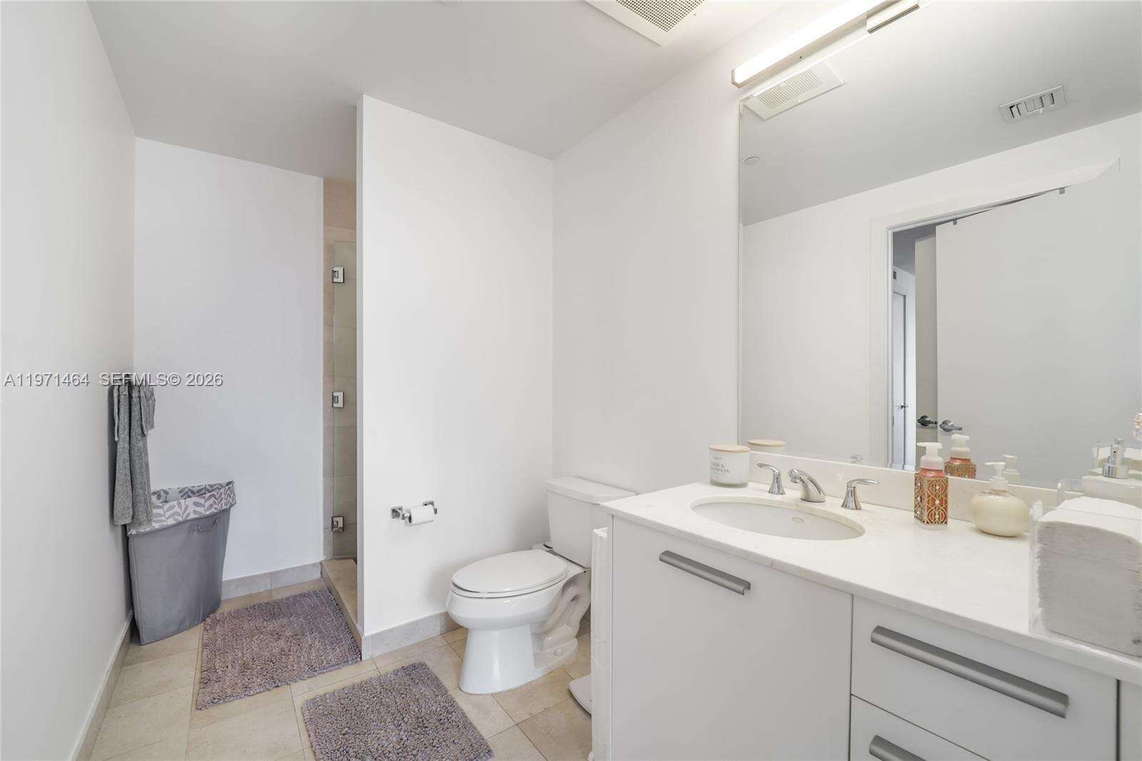 1060 Brickell at 1060 Brickell Ave, Miami, FL 33131 - For Sale photo 14