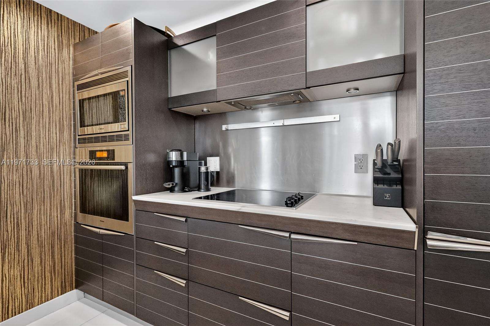 EPIC WEST - 200 Biscayne Blvd Way, Miami, FL 33131 | Picture 19