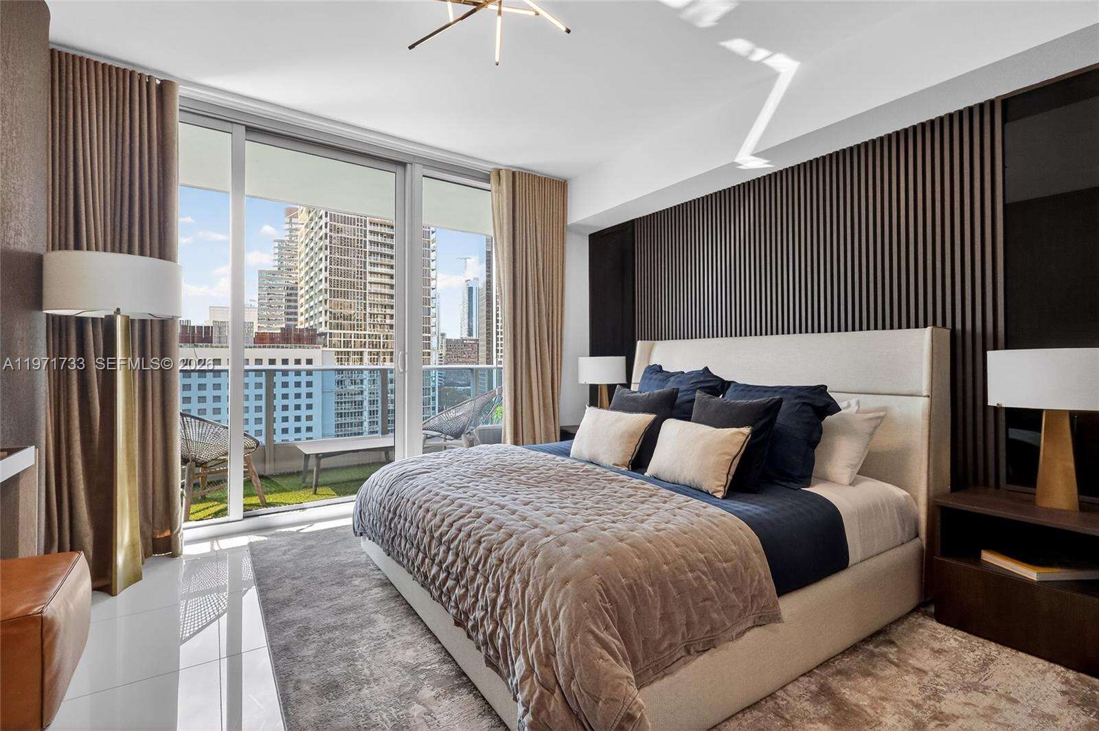 EPIC WEST - 200 Biscayne Blvd Way, Miami, FL 33131 | Picture 30