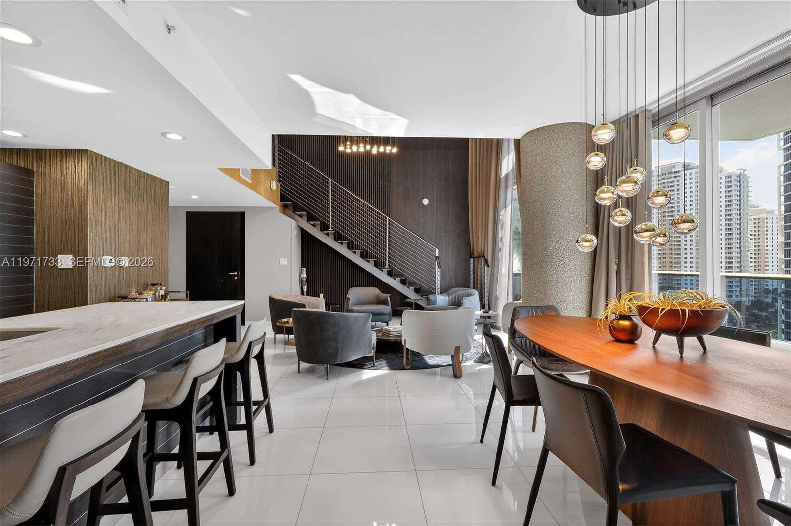 EPIC WEST - 200 Biscayne Blvd Way, Miami, FL 33131 | Picture 4