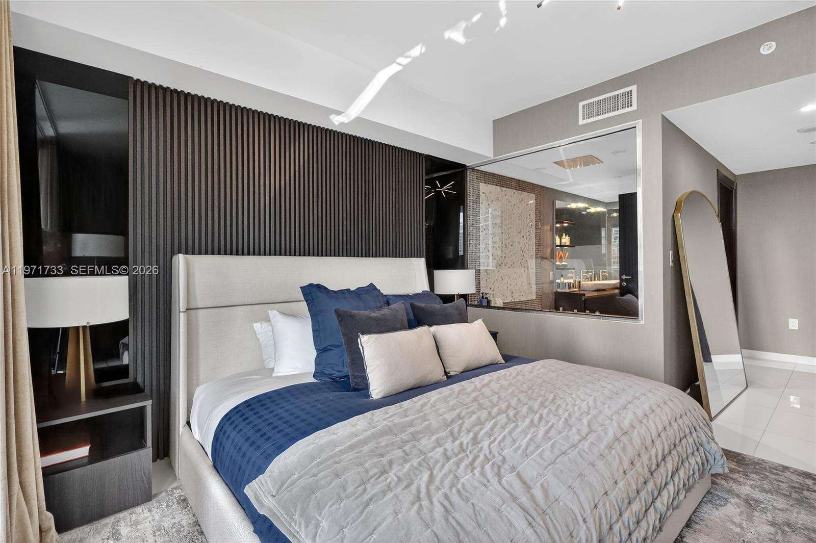 EPIC WEST - 200 Biscayne Blvd Way, Miami, FL 33131 | Picture 34