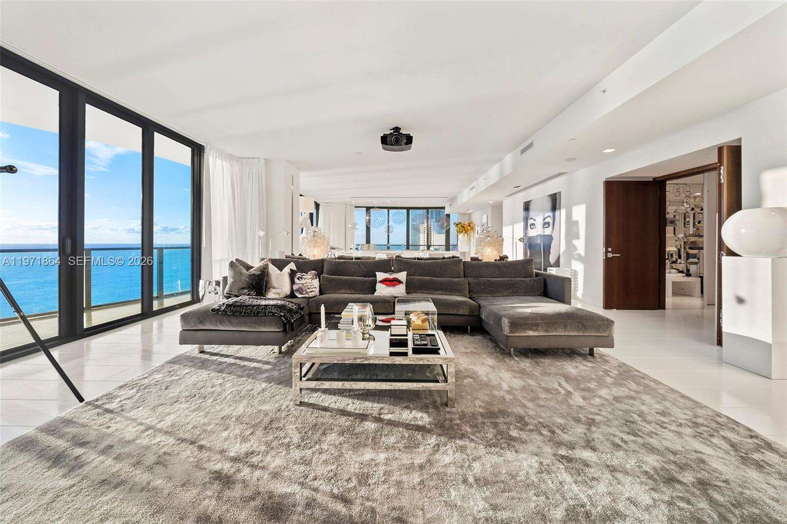 Regalia at 19575 Collins Ave, Sunny Isles Beach, FL 33160 - For Sale photo 17