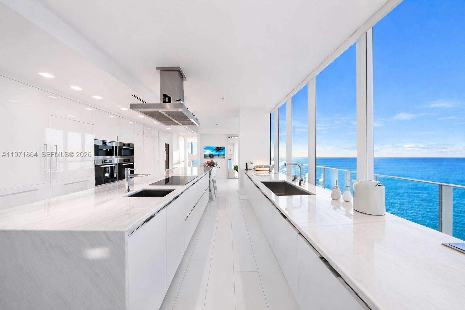Regalia at 19575 Collins Ave, Sunny Isles Beach, FL 33160 - For Sale photo 20
