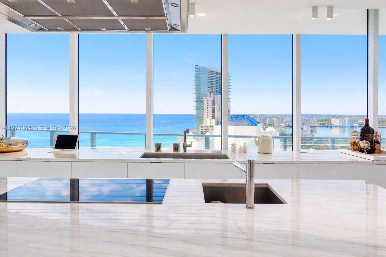 Regalia at 19575 Collins Ave, Sunny Isles Beach, FL 33160 - For Sale photo 21