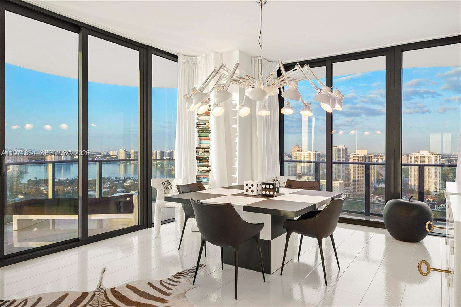 Regalia at 19575 Collins Ave, Sunny Isles Beach, FL 33160 - For Sale photo 26