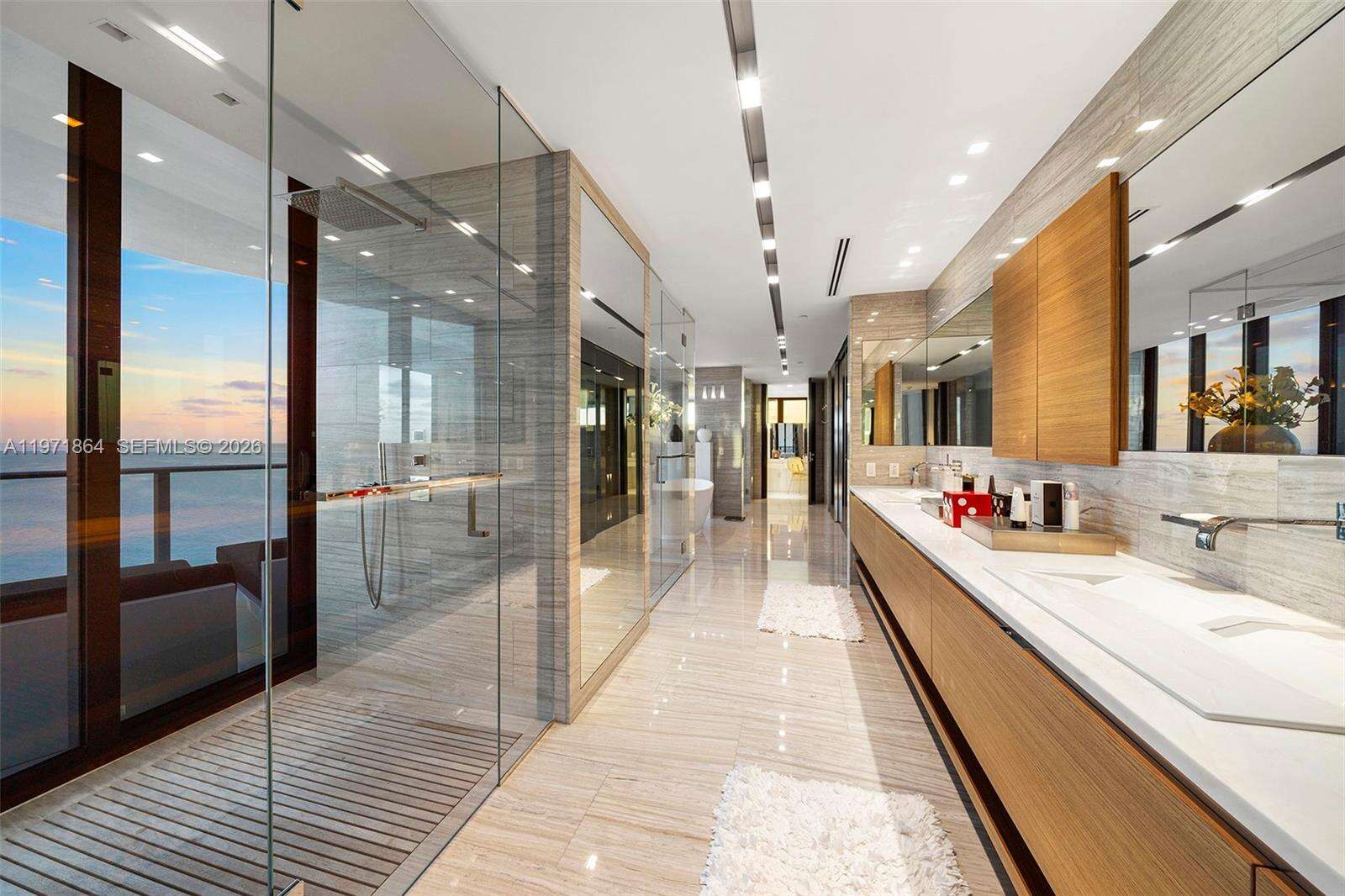 Regalia at 19575 Collins Ave, Sunny Isles Beach, FL 33160 - For Sale photo 34