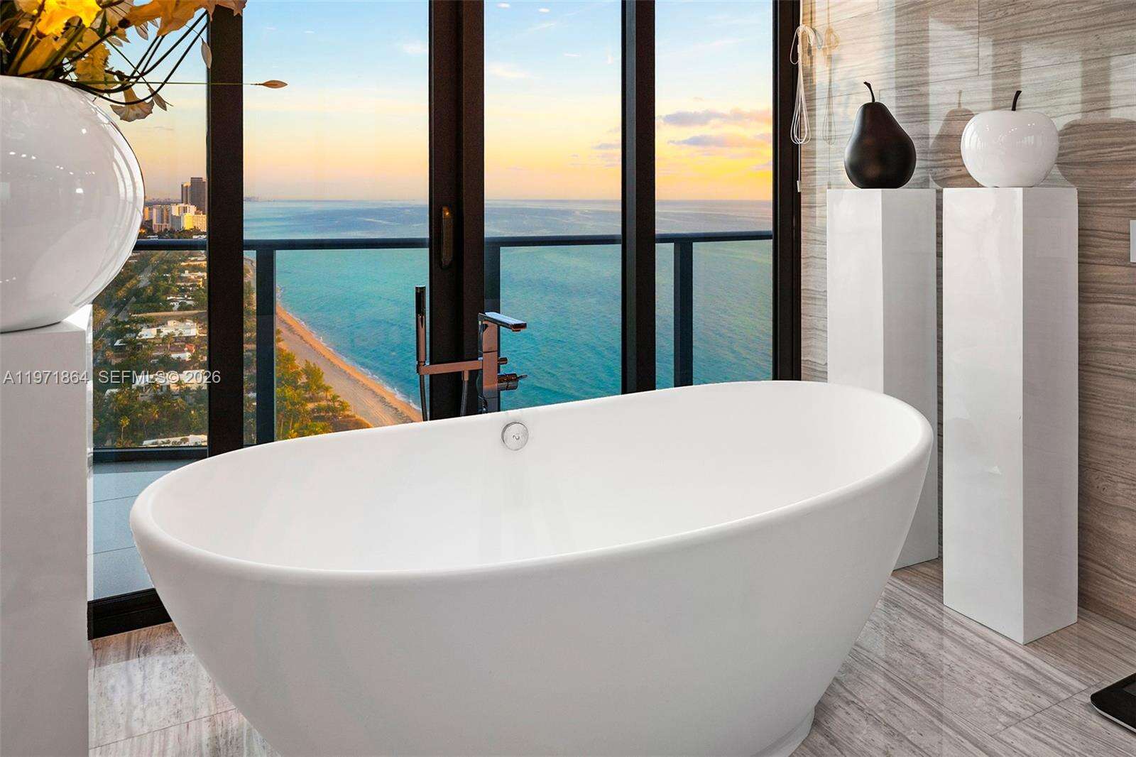 Regalia at 19575 Collins Ave, Sunny Isles Beach, FL 33160 - For Sale photo 37