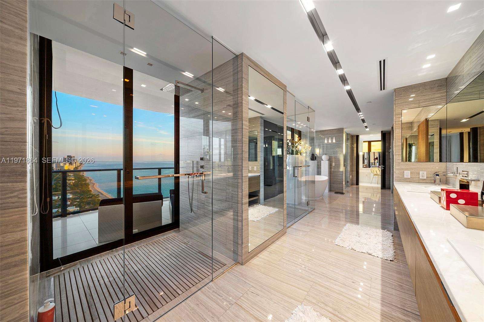Regalia at 19575 Collins Ave, Sunny Isles Beach, FL 33160 - For Sale photo 40