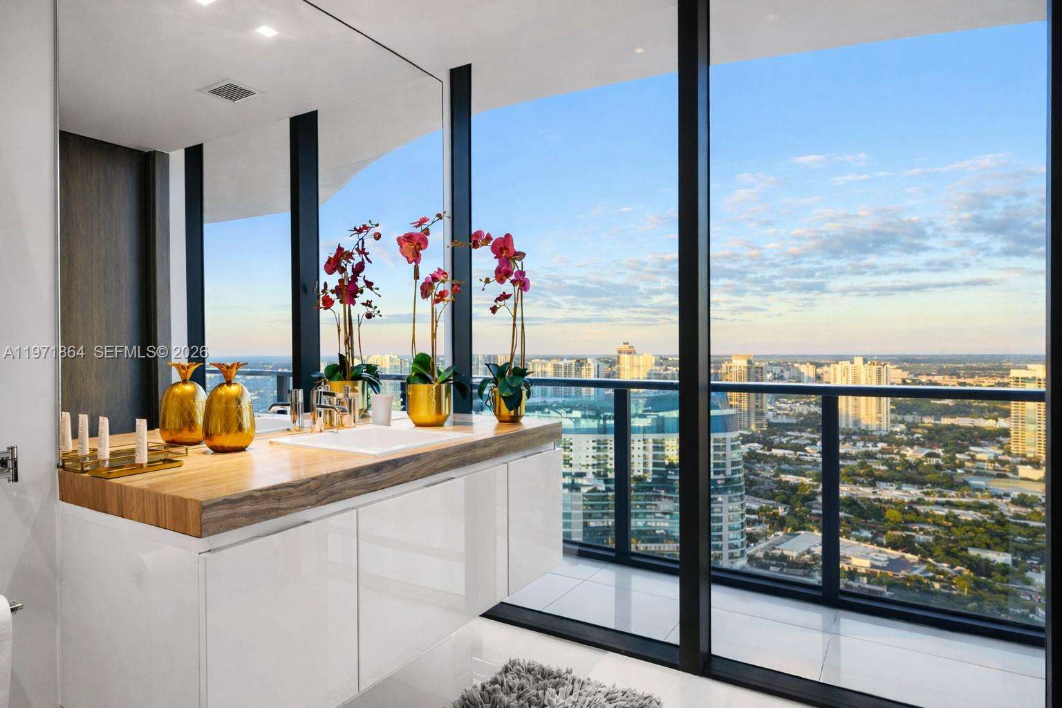 Regalia at 19575 Collins Ave, Sunny Isles Beach, FL 33160 - For Sale photo 46