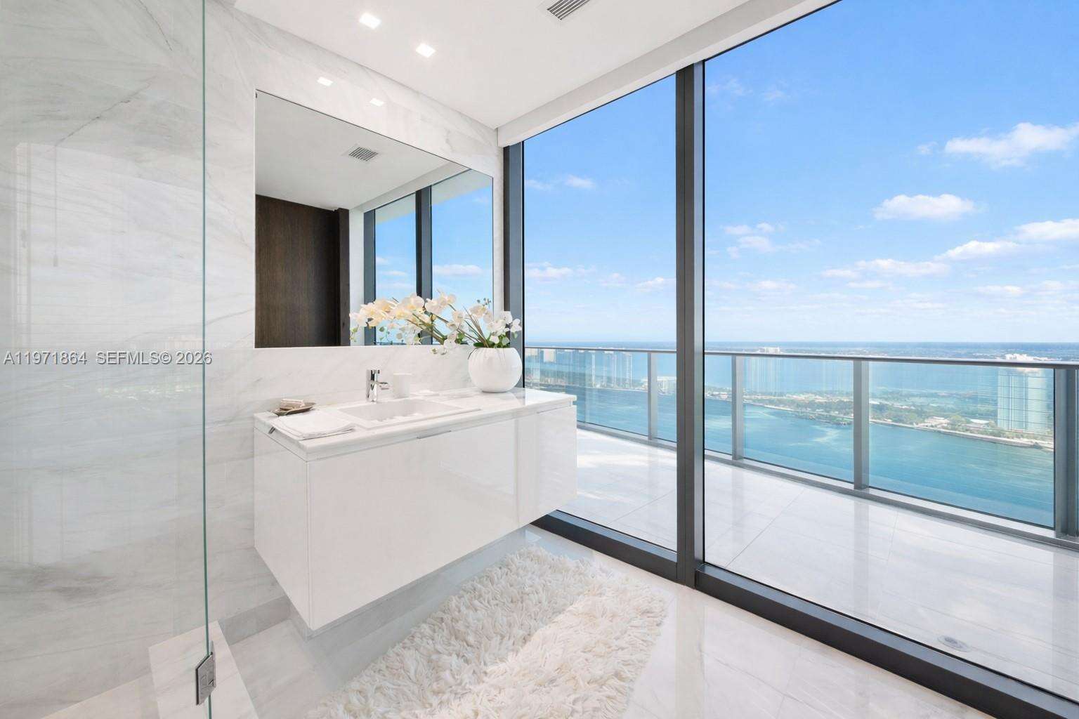 Regalia at 19575 Collins Ave, Sunny Isles Beach, FL 33160 - For Sale photo 50