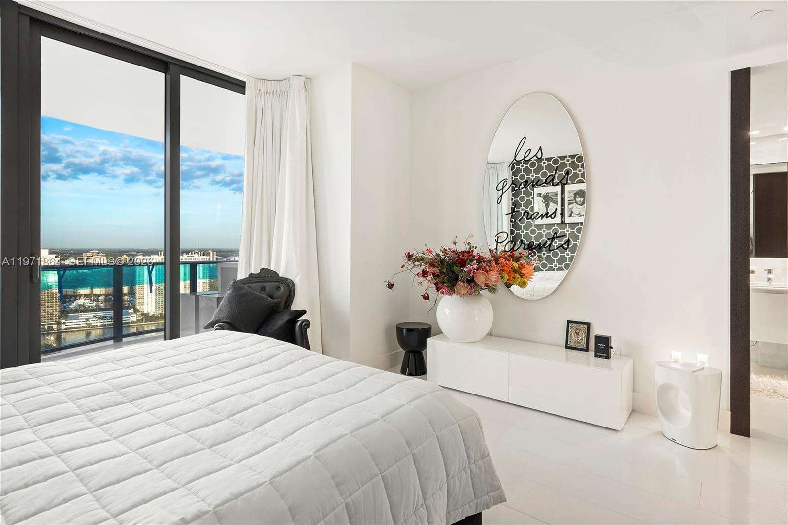 Regalia at 19575 Collins Ave, Sunny Isles Beach, FL 33160 - For Sale photo 54