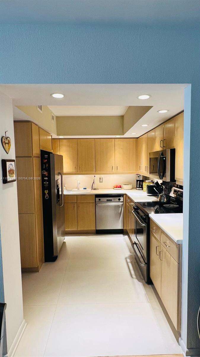 5600 Collins Ave, Miami Beach, FL 33140 - For Sale photo 11