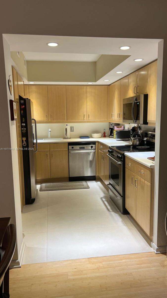 5600 Collins Ave, Miami Beach, FL 33140 - For Sale photo 10